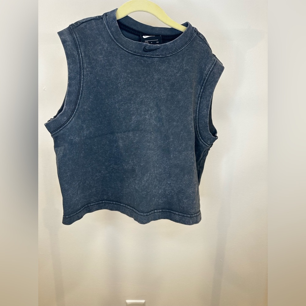 Nike Charcoal Sleeveless Women's Muscle Tee